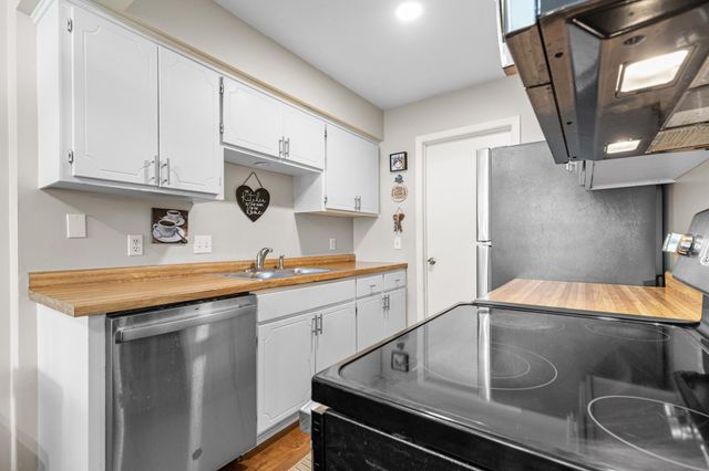 2931 67th Lane N, Brooklyn Center, MN 55430