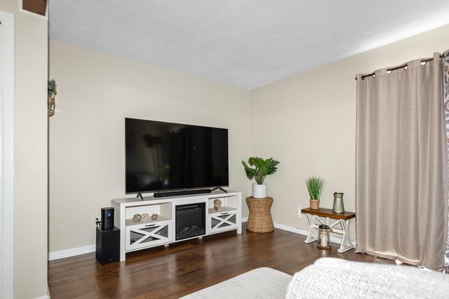 2931 67th Lane N, Brooklyn Center, MN 55430