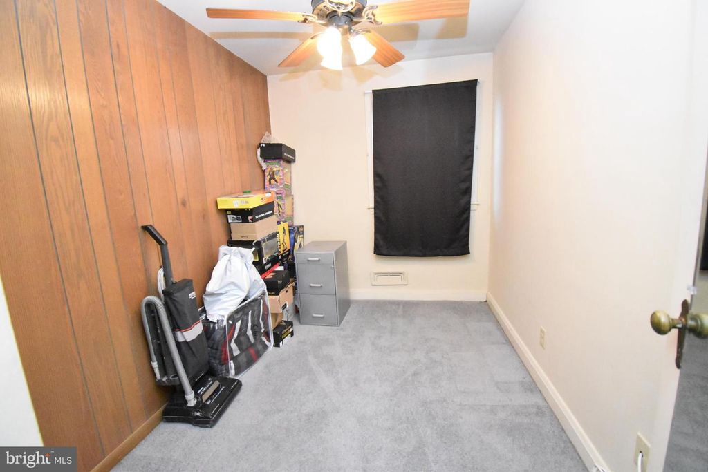 Image 13 of property listing at 1601 LANGFORD RD, Baltimore, MD 21207