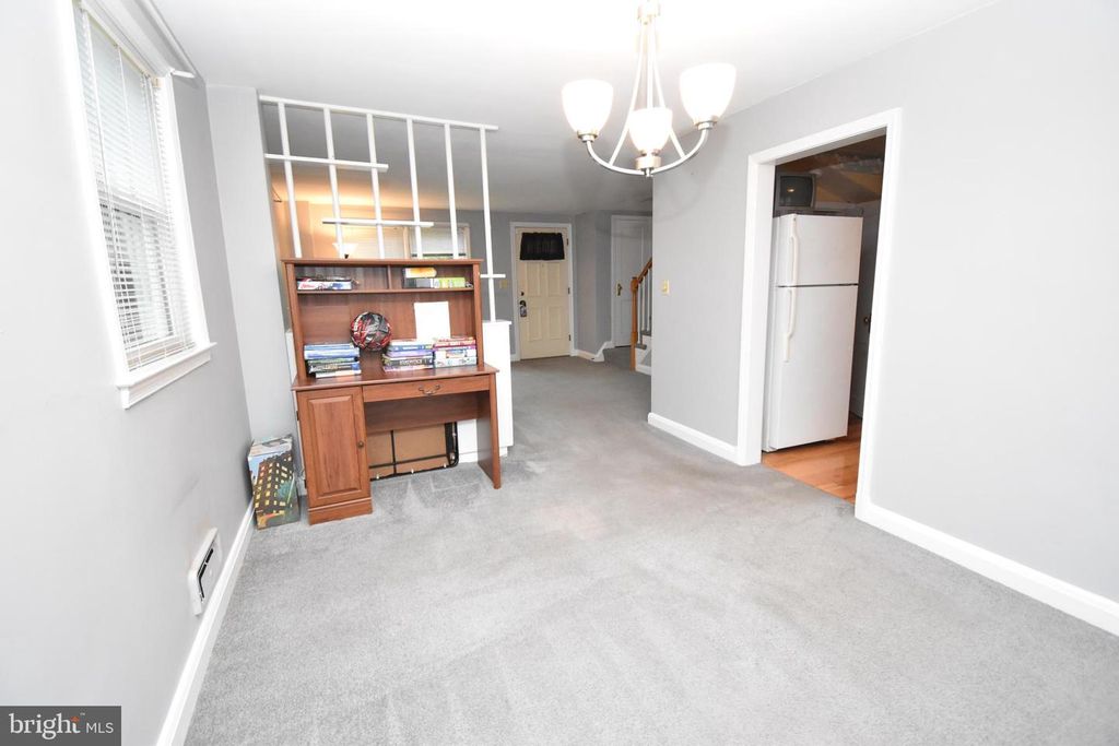 Image 6 of property listing at 1601 LANGFORD RD, Baltimore, MD 21207