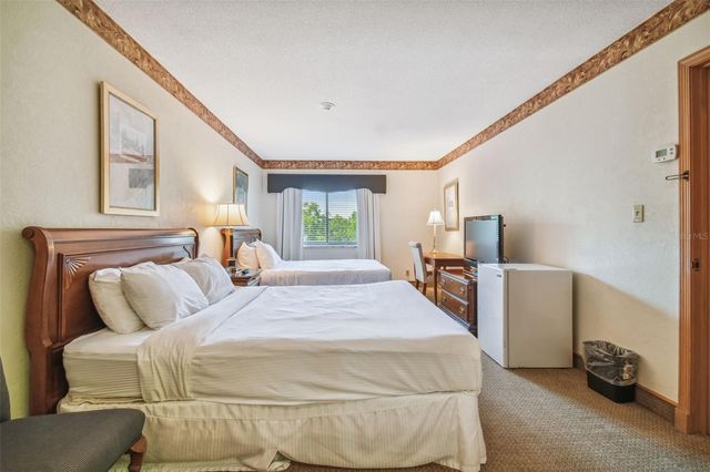 36750 US HIGHWAY 19 N 13303, Palm Harbor, FL 34684