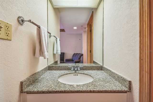 36750 US HIGHWAY 19 N 13303, Palm Harbor, FL 34684