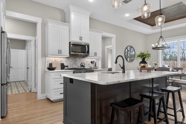 1004 Jackie Ray, Whitehouse, TX 75791