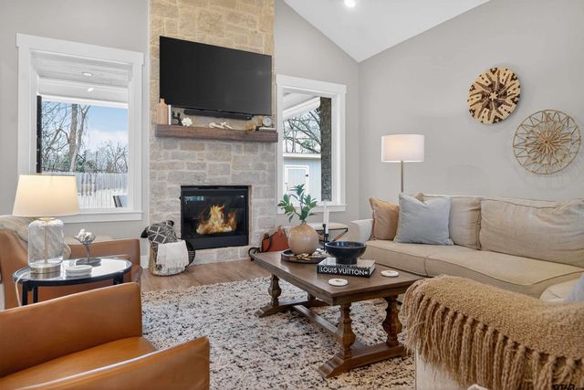 1004 Jackie Ray, Whitehouse, TX 75791