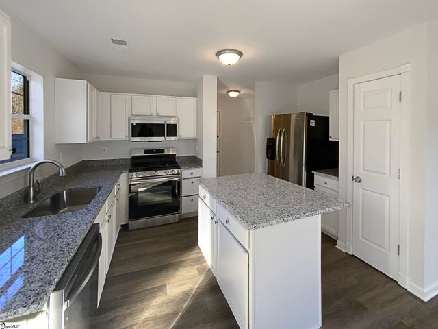 107 Hampton Ridge Drive, Greer, SC 29651