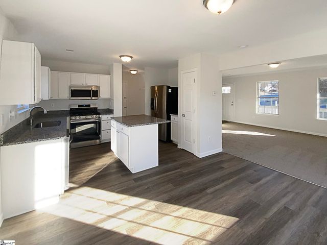 107 Hampton Ridge Drive, Greer, SC 29651