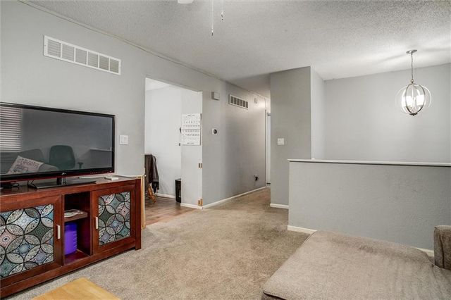 1705 SE High Drive, Oak Grove, MO 64075