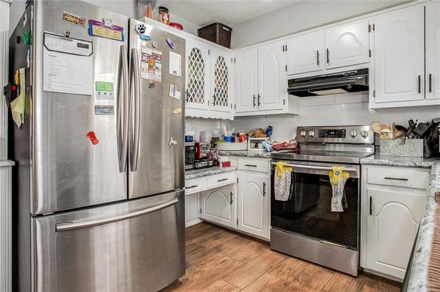 1705 SE High Drive, Oak Grove, MO 64075