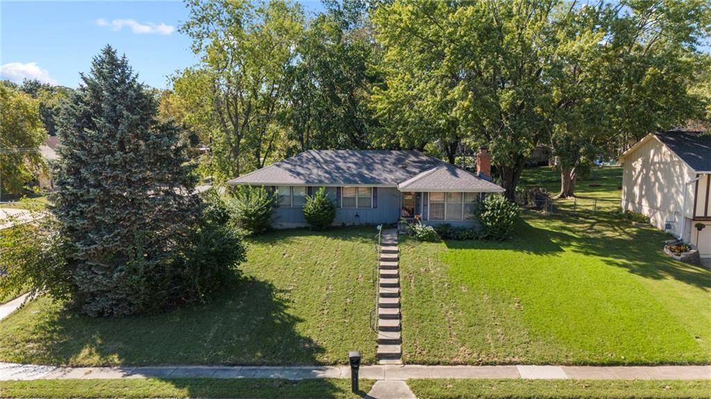 2608 S 16th Terrace, Leavenworth, KS 66048 — photo 2