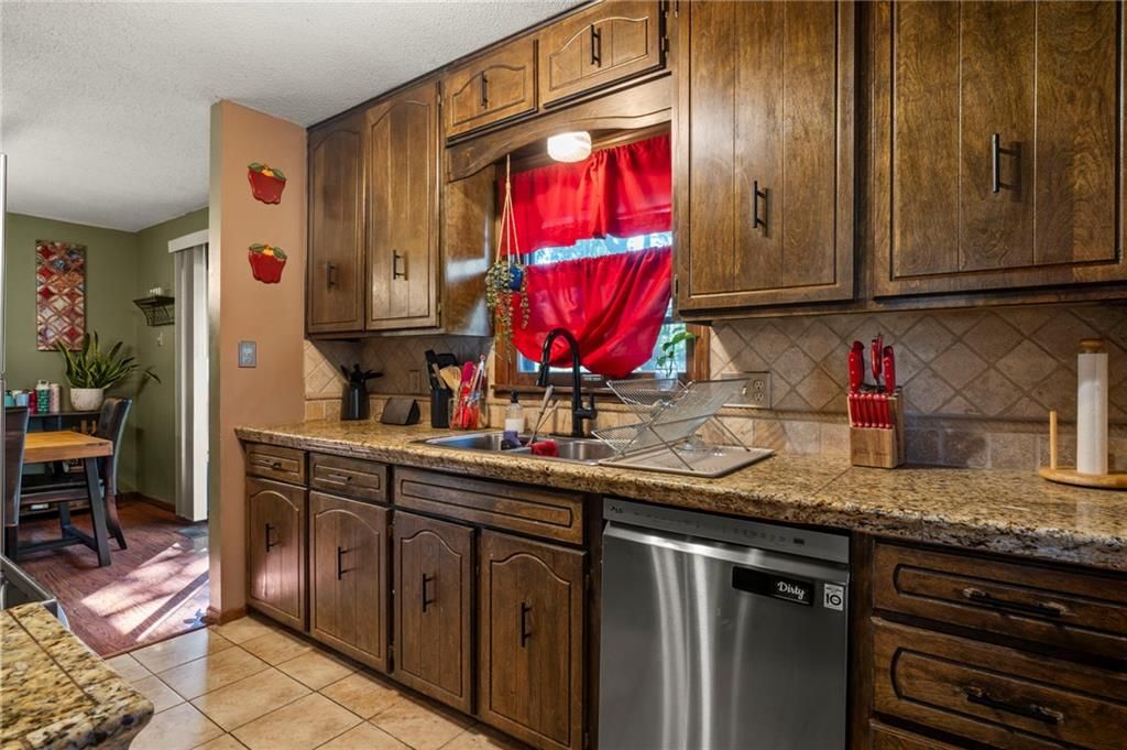 2608 S 16th Terrace, Leavenworth, KS 66048 — photo 5