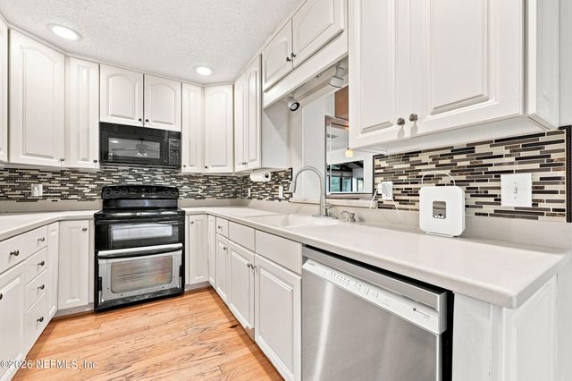 248 JOHNSTON Avenue, Jacksonville, FL 32211