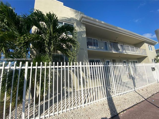 625 77th St 2, Miami Beach, FL 33141