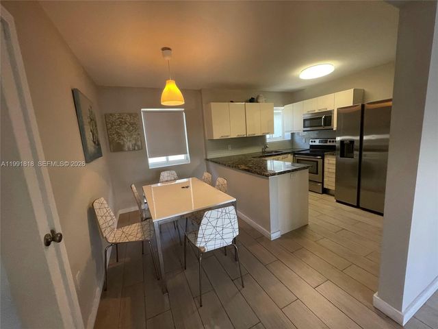 625 77th St 2, Miami Beach, FL 33141