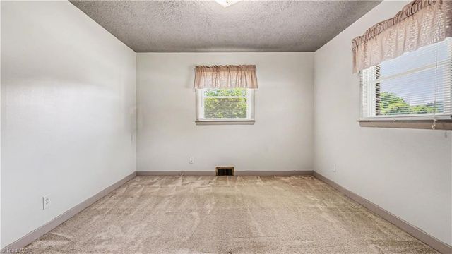 107 Hilltop Road, Thomasville, NC 27360