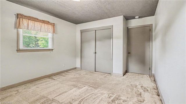 107 Hilltop Road, Thomasville, NC 27360