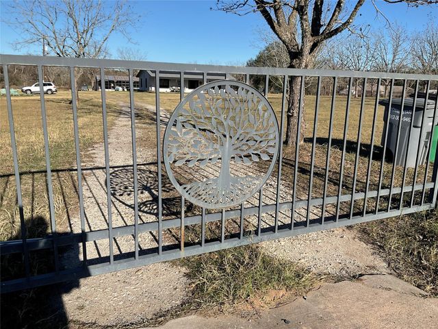 4668 Fm 535, Cedar Creek, TX 78612