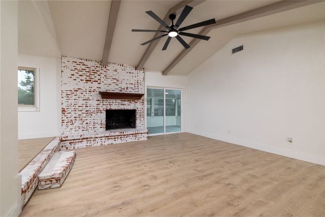 2004 York Drive, Edgecliff Village, TX 76134