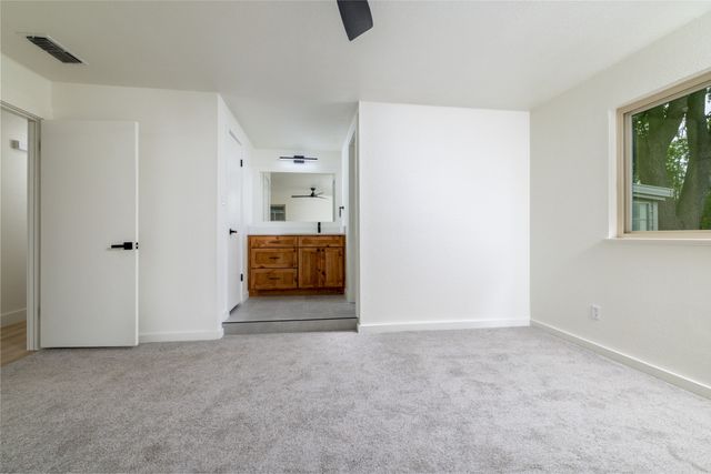 2004 York Drive, Edgecliff Village, TX 76134