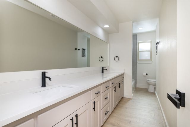 2004 York Drive, Edgecliff Village, TX 76134