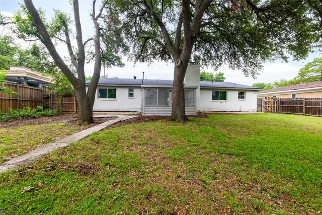 2004 York Drive, Edgecliff Village, TX 76134