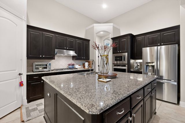 7028 Luxborough Drive, Plano, TX 75024