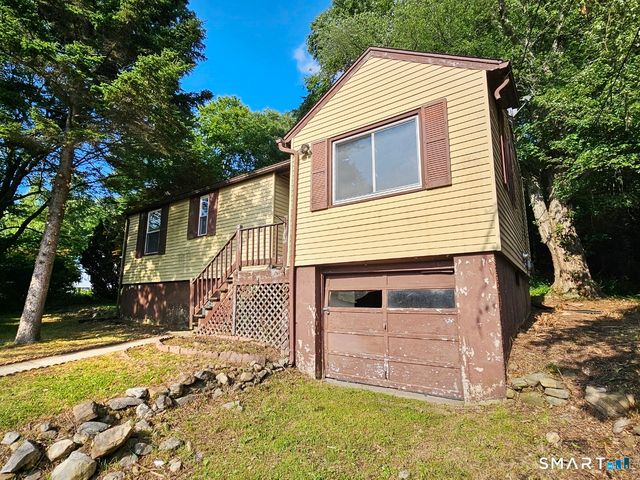66 Chesterfield Avenue, Wolcott, CT 06716