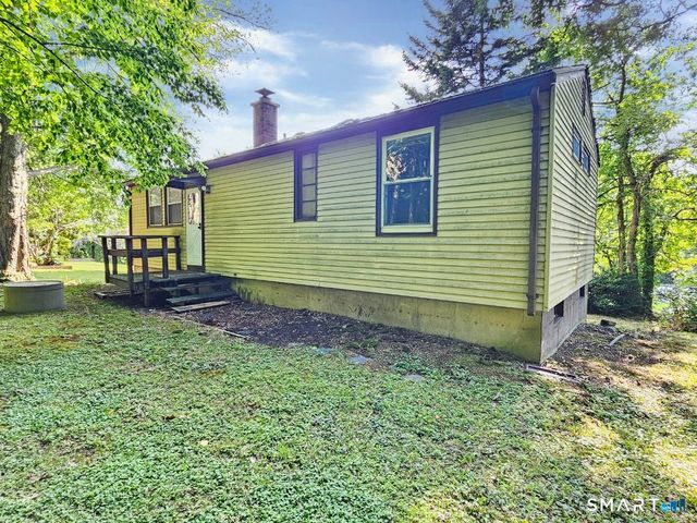 66 Chesterfield Avenue, Wolcott, CT 06716