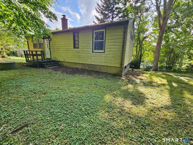 66 Chesterfield Avenue, Wolcott, CT 06716