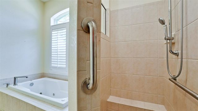 5323 90TH AVENUE CIRCLE E, Parrish, FL 34219