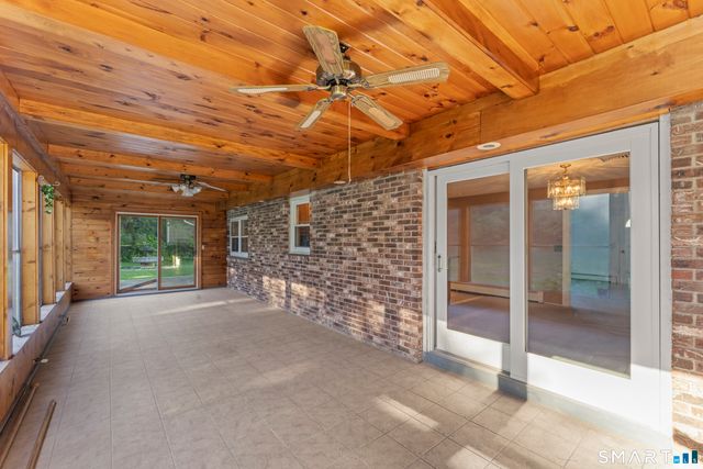 5 Harbor Ridge Road, Danbury, CT 06811