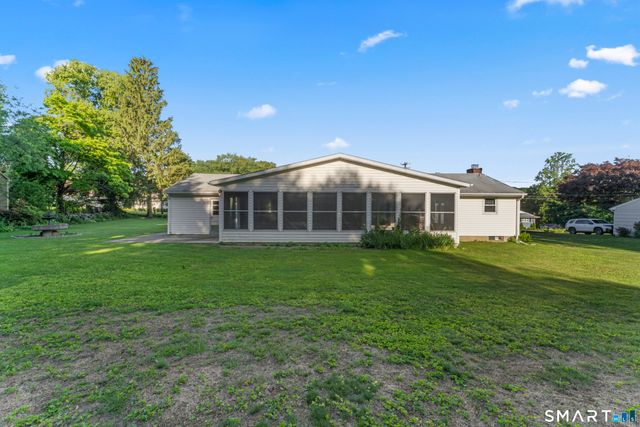 5 Harbor Ridge Road, Danbury, CT 06811