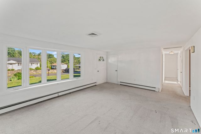 5 Harbor Ridge Road, Danbury, CT 06811