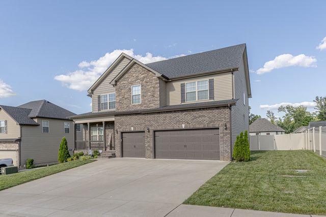 305 Winter Terrace Ln, Clarksville, TN 37040