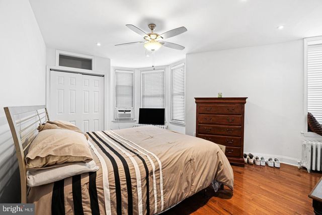 1301 W MOYAMENSING AVE, Philadelphia, PA 19148