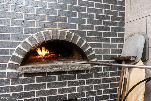 1301 W MOYAMENSING AVE, Philadelphia, PA 19148