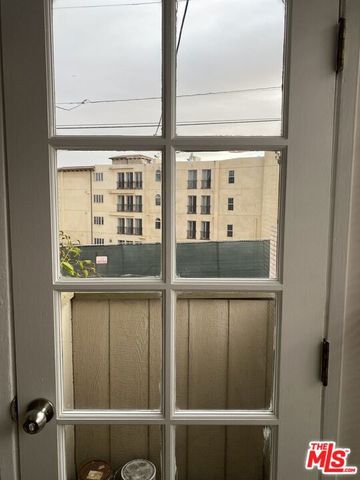 10438 Santa Monica Boulevard 8, Los Angeles, CA 90025