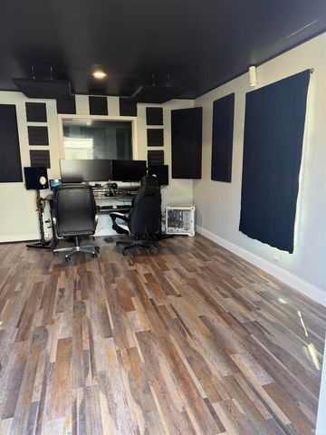 1615 W 7th Street, Bloomington, IN 47404