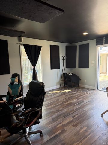 1615 W 7th Street, Bloomington, IN 47404