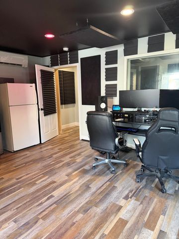 1615 W 7th Street, Bloomington, IN 47404