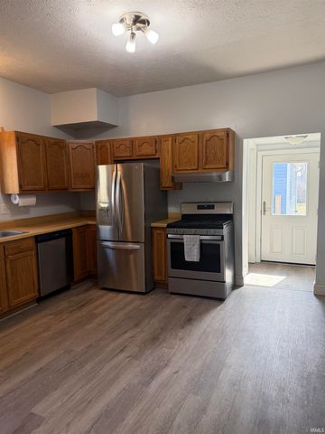 1615 W 7th Street, Bloomington, IN 47404