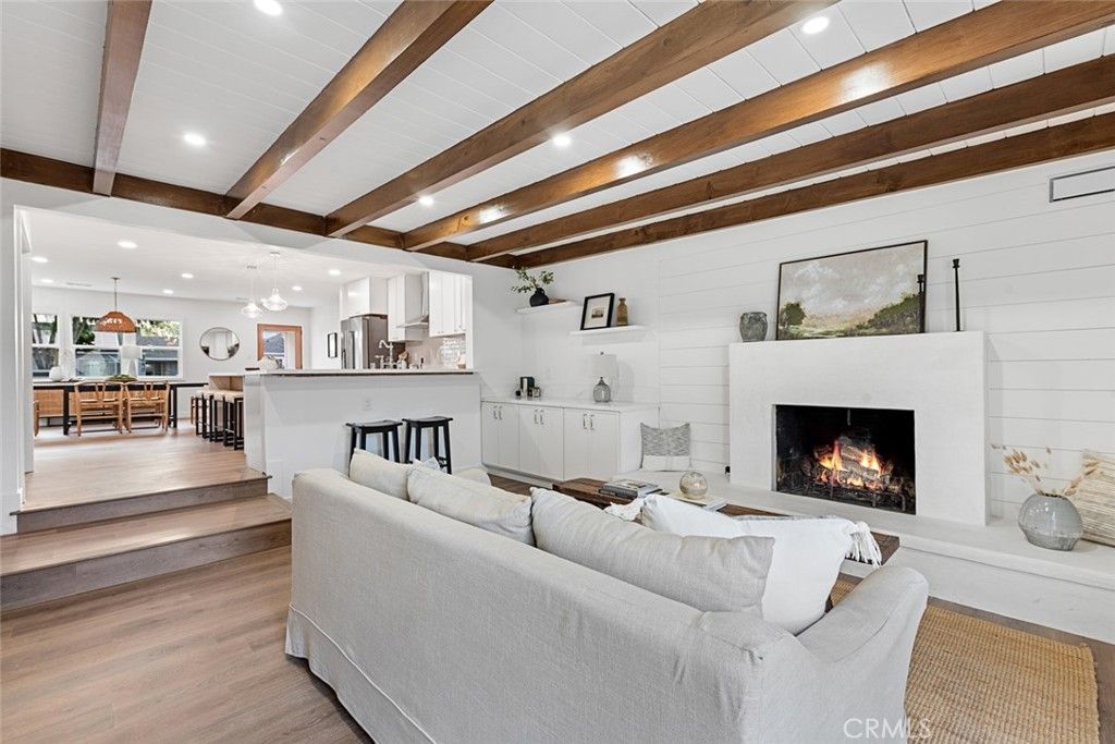 Image 1 of property listing at 2271 Mira Mar, Long Beach, CA 90815