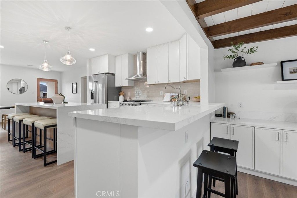 Image 19 of property listing at 2271 Mira Mar, Long Beach, CA 90815