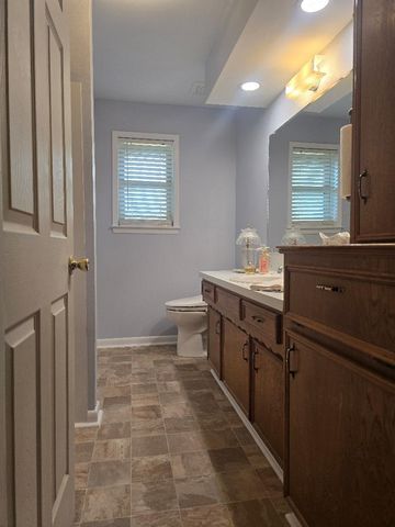 1930 5th Street, Hempstead, TX 77445