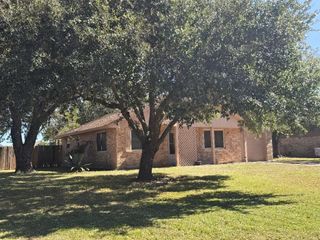 1930 5th Street, Hempstead, TX 77445