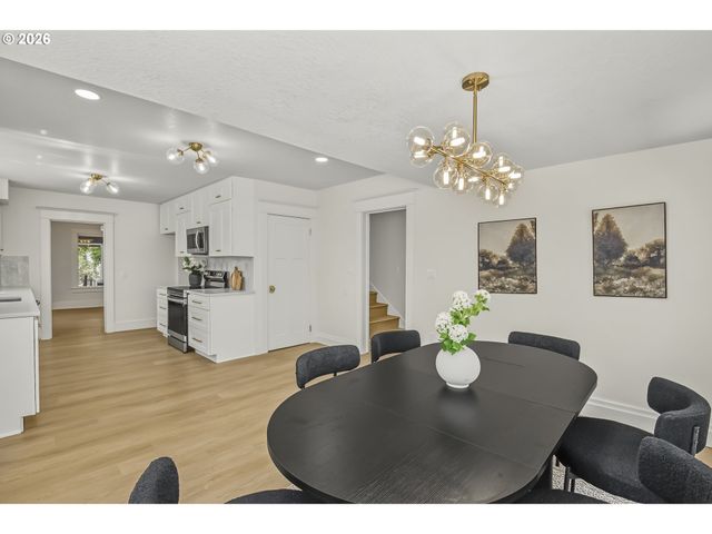 9131 N LOMBARD St, Portland, OR 97203