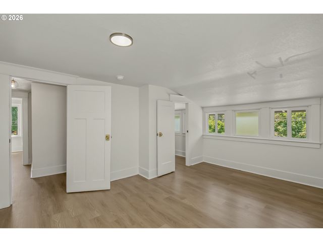 9131 N LOMBARD St, Portland, OR 97203