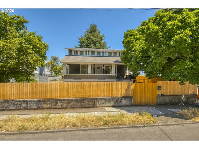 9131 N LOMBARD St, Portland, OR 97203