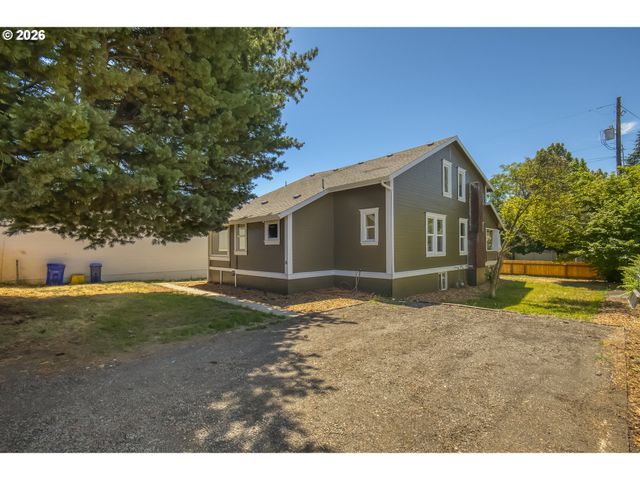 9131 N LOMBARD St, Portland, OR 97203