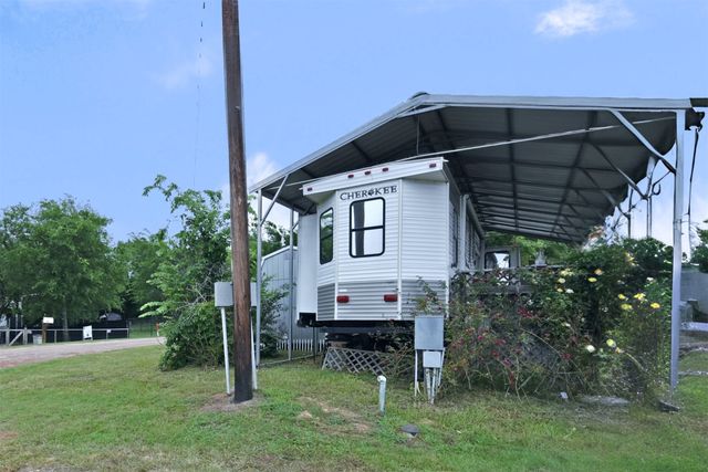 215 Running Bear, Quitman, TX 75783