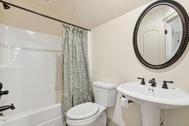 68 Brandon Drive, Lillington, NC 27546